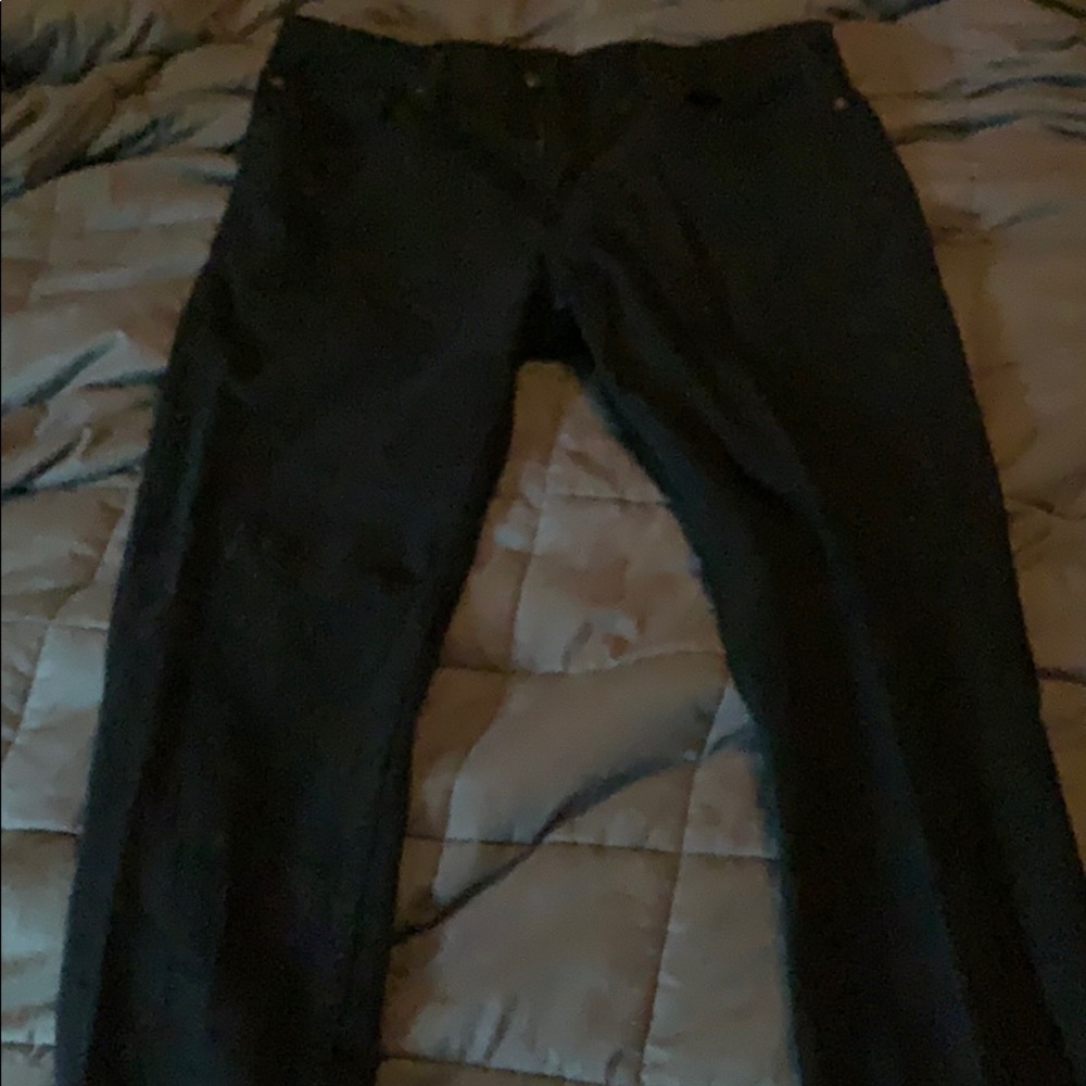 Levi 36 X 32 jeans